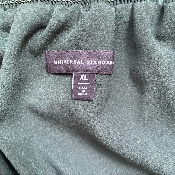 Universal Standard Green Swiss Dot Slit Midi Skirt - Picture 10 of 11